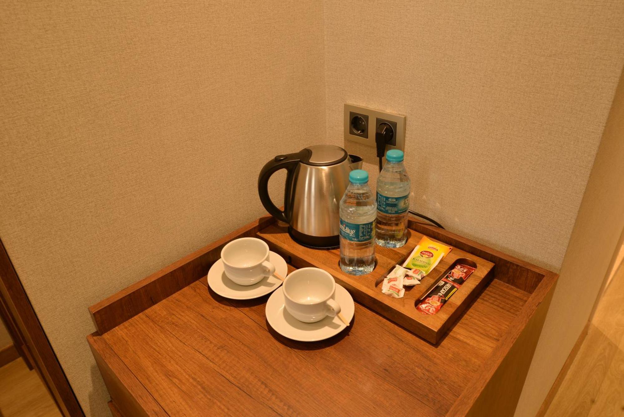 Celine Hotel Taxim Istanboel Buitenkant foto